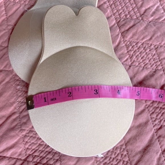 No-Show Sticky Boobs - Picture 4 of 5